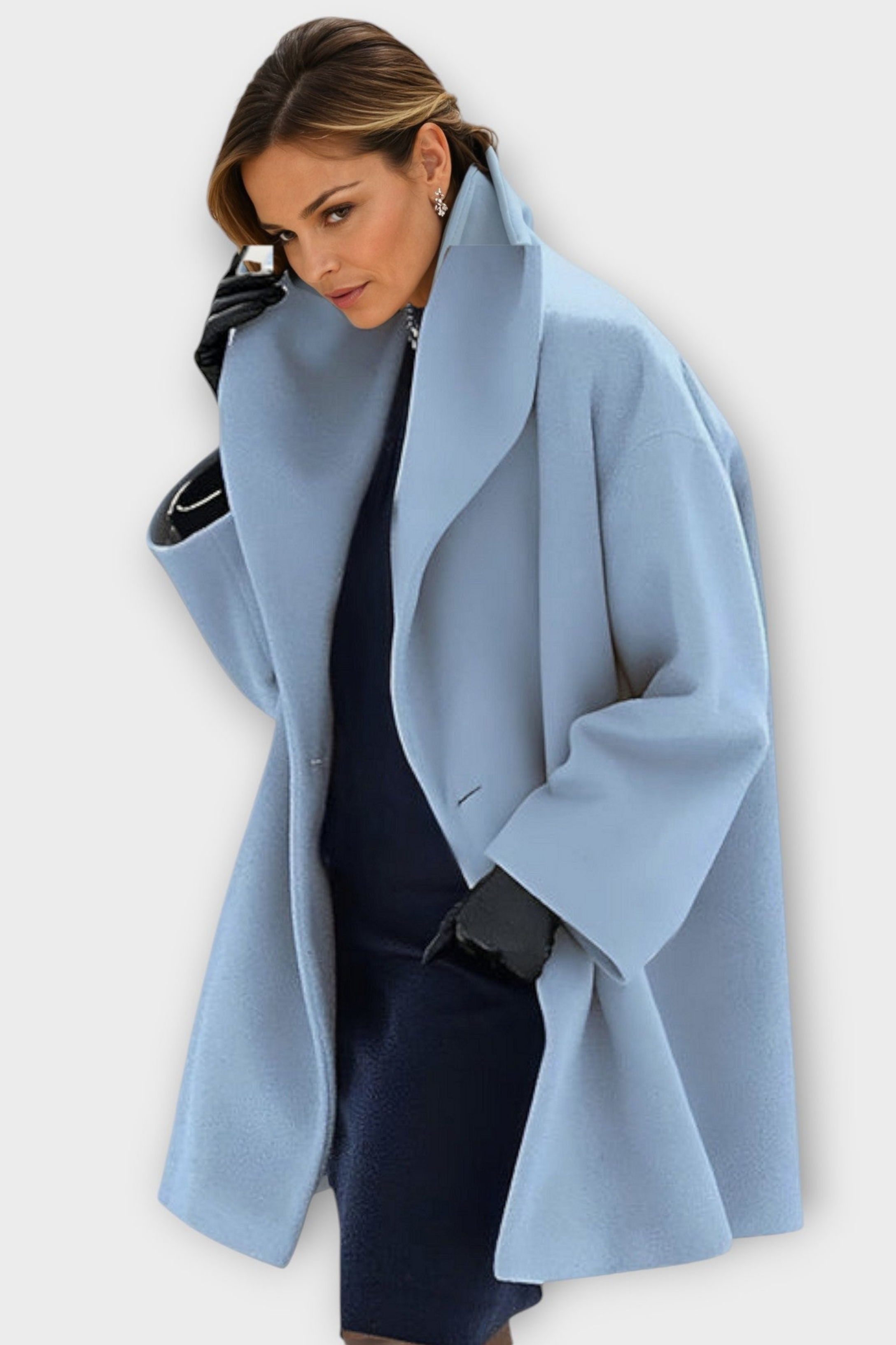 Madilyn Ullfrakk i oversize