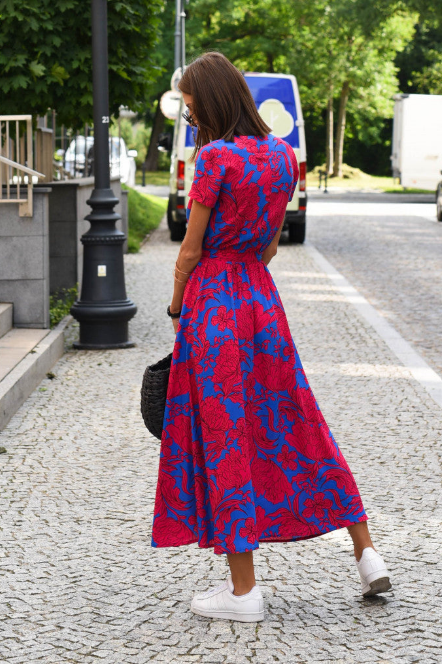 Fylaro - Blomstret midikjole med omslag