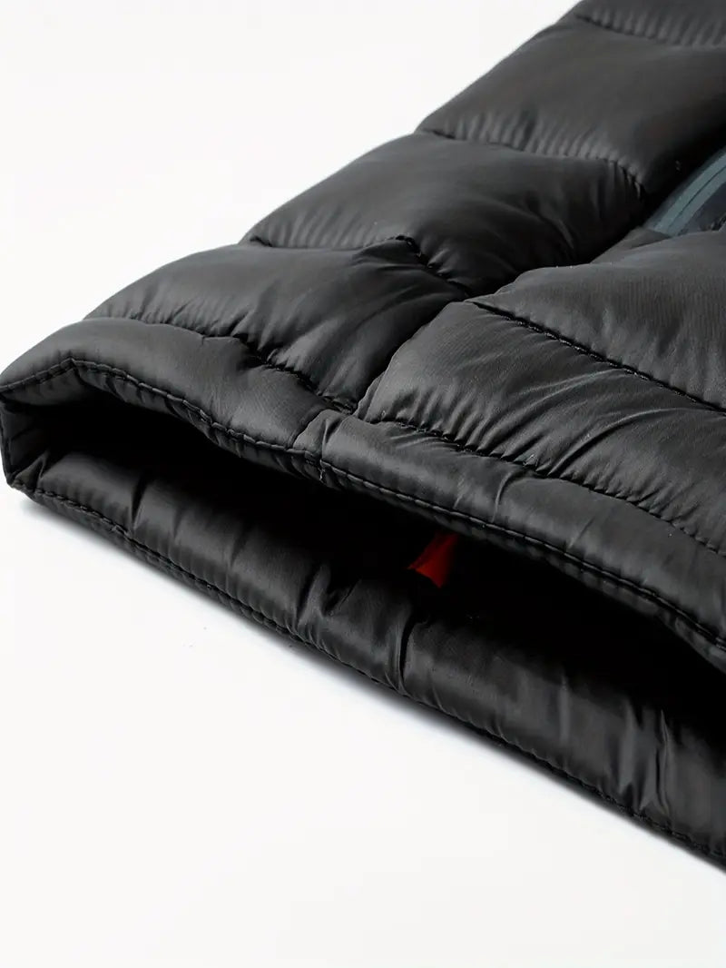 Elegant jakke med hette