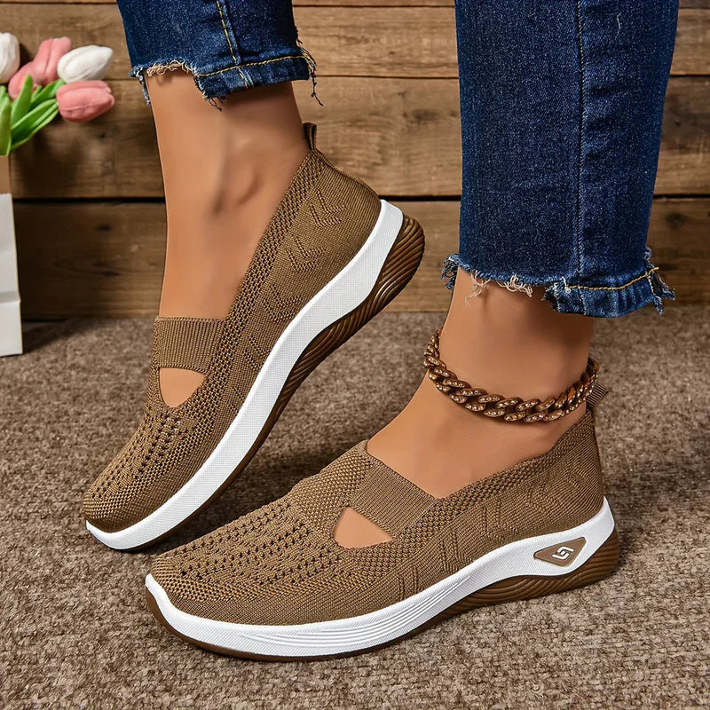 Komfortable Slip-On Sko i Strikket Design