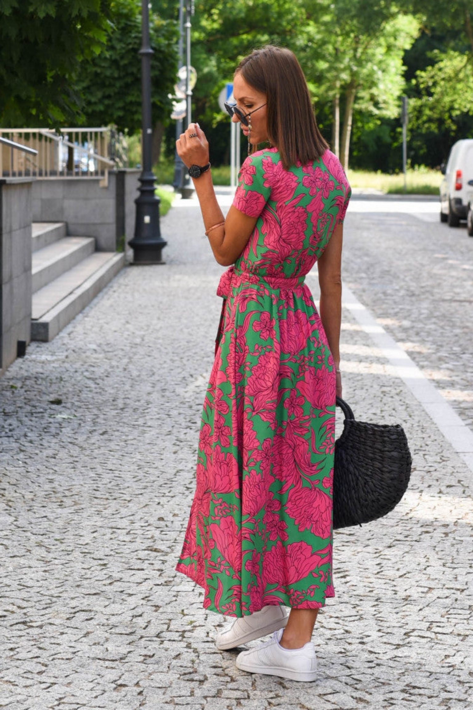 Fylaro - Blomstret midikjole med omslag