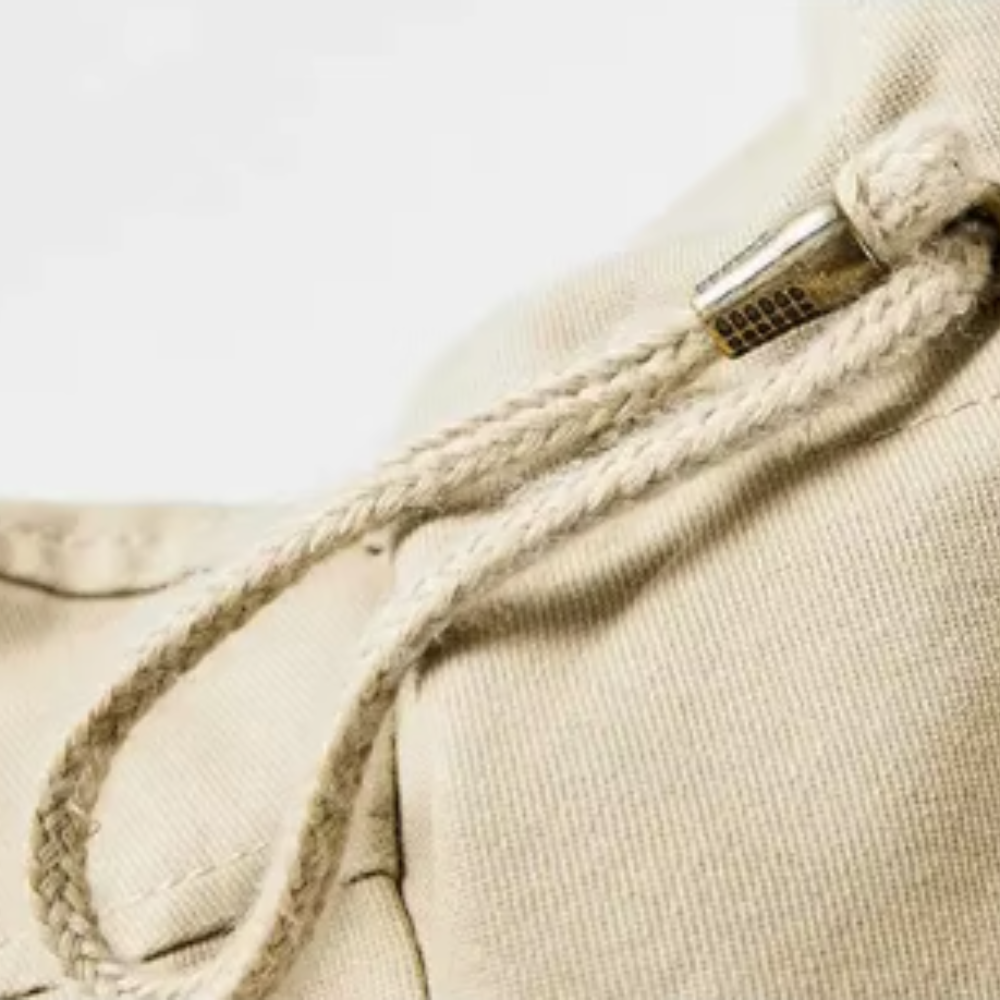 Elegant jakke med flere lommer